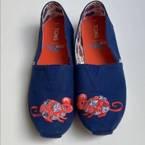 TOMS Classics Navy Year of The Rat 2020 Slip On Shoes 7